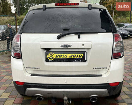 Белый Шевроле Каптива, объемом двигателя 2.23 л и пробегом 115 тыс. км за 9650 $, фото 5 на Automoto.ua
