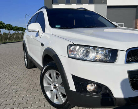 Білий Шевроле Каптіва, об'ємом двигуна 2.2 л та пробігом 221 тис. км за 11100 $, фото 6 на Automoto.ua