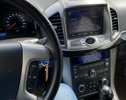 Белый Шевроле Каптива, объемом двигателя 3 л и пробегом 95 тыс. км за 12500 $, фото 18 на Automoto.ua