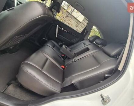 Белый Шевроле Каптива, объемом двигателя 2.2 л и пробегом 219 тыс. км за 9997 $, фото 25 на Automoto.ua