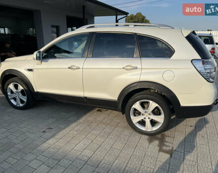 Білий Шевроле Каптіва, об'ємом двигуна 2.23 л та пробігом 241 тис. км за 12300 $, фото 6 на Automoto.ua