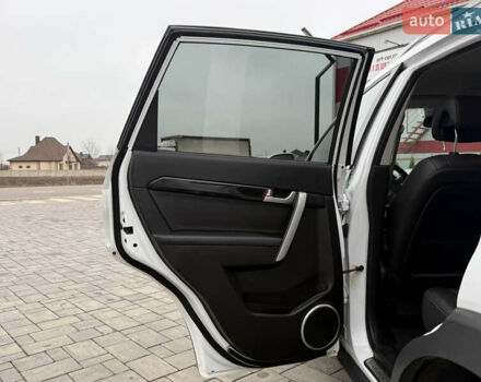 Белый Шевроле Каптива, объемом двигателя 2.2 л и пробегом 200 тыс. км за 11999 $, фото 47 на Automoto.ua