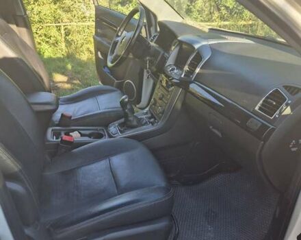 Білий Шевроле Каптіва, об'ємом двигуна 2.23 л та пробігом 183 тис. км за 12000 $, фото 4 на Automoto.ua