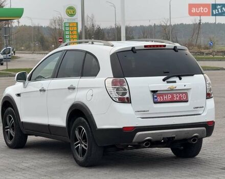 Белый Шевроле Каптива, объемом двигателя 2.2 л и пробегом 150 тыс. км за 12200 $, фото 9 на Automoto.ua
