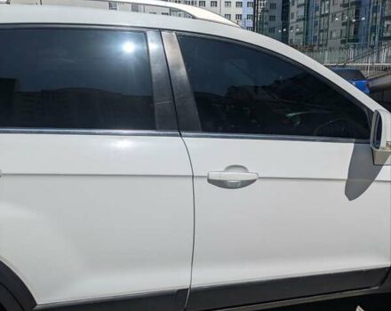 Білий Шевроле Каптіва, об'ємом двигуна 2.38 л та пробігом 170 тис. км за 9950 $, фото 20 на Automoto.ua