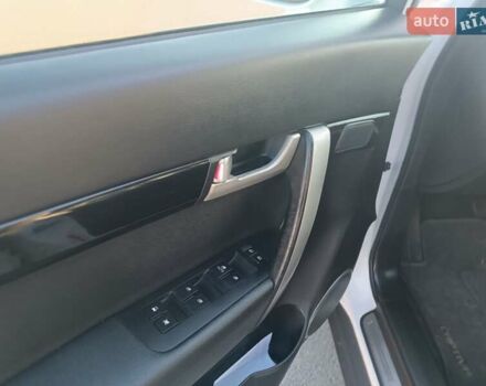 Білий Шевроле Каптіва, об'ємом двигуна 2.2 л та пробігом 247 тис. км за 11500 $, фото 8 на Automoto.ua