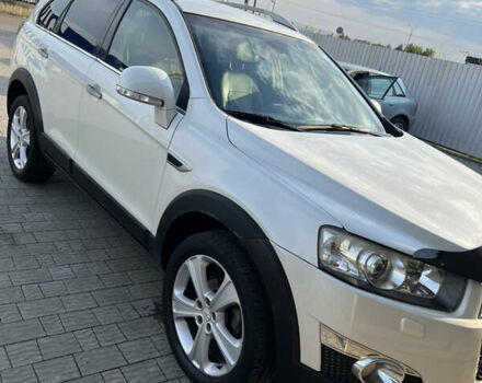 Білий Шевроле Каптіва, об'ємом двигуна 2.23 л та пробігом 241 тис. км за 12300 $, фото 3 на Automoto.ua