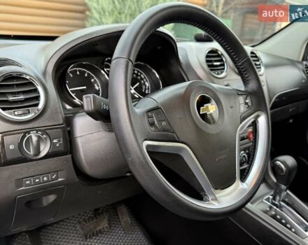 Белый Шевроле Каптива, объемом двигателя 2.38 л и пробегом 220 тыс. км за 8900 $, фото 46 на Automoto.ua