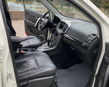 Белый Шевроле Каптива, объемом двигателя 2.23 л и пробегом 174 тыс. км за 9999 $, фото 18 на Automoto.ua