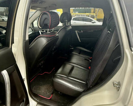 Белый Шевроле Каптива, объемом двигателя 2.23 л и пробегом 178 тыс. км за 10900 $, фото 9 на Automoto.ua