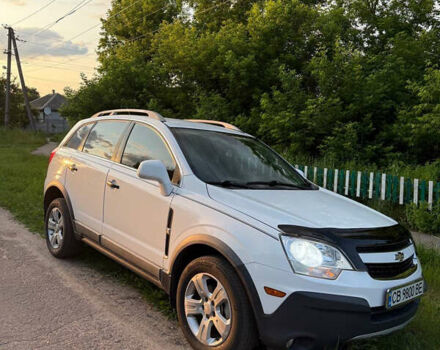 Белый Шевроле Каптива, объемом двигателя 2.38 л и пробегом 220 тыс. км за 9999 $, фото 2 на Automoto.ua