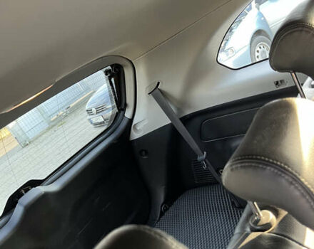 Білий Шевроле Каптіва, об'ємом двигуна 2.23 л та пробігом 241 тис. км за 12300 $, фото 18 на Automoto.ua