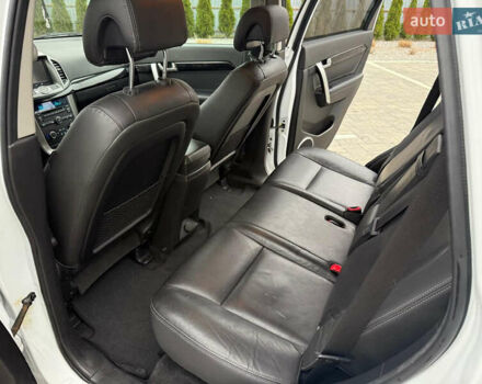 Белый Шевроле Каптива, объемом двигателя 2.2 л и пробегом 200 тыс. км за 12000 $, фото 32 на Automoto.ua