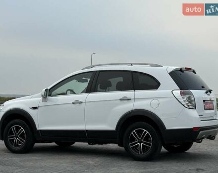 Белый Шевроле Каптива, объемом двигателя 2.2 л и пробегом 150 тыс. км за 12200 $, фото 10 на Automoto.ua