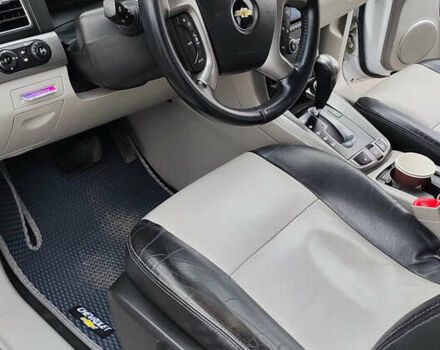 Белый Шевроле Каптива, объемом двигателя 2.23 л и пробегом 178 тыс. км за 12500 $, фото 6 на Automoto.ua