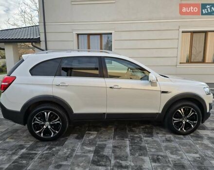 Белый Шевроле Каптива, объемом двигателя 2.2 л и пробегом 205 тыс. км за 11900 $, фото 10 на Automoto.ua