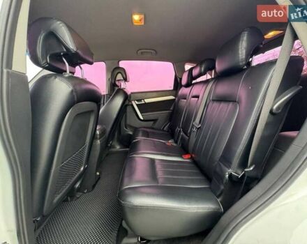 Белый Шевроле Каптива, объемом двигателя 2 л и пробегом 181 тыс. км за 10600 $, фото 16 на Automoto.ua