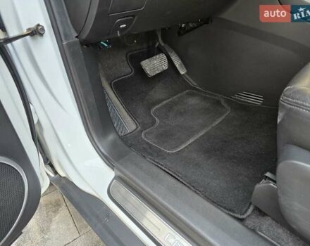 Белый Шевроле Каптива, объемом двигателя 2.2 л и пробегом 205 тыс. км за 11900 $, фото 18 на Automoto.ua