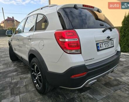 Белый Шевроле Каптива, объемом двигателя 2.2 л и пробегом 205 тыс. км за 11900 $, фото 76 на Automoto.ua