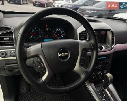 Белый Шевроле Каптива, объемом двигателя 2 л и пробегом 181 тыс. км за 10600 $, фото 10 на Automoto.ua