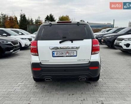 Белый Шевроле Каптива, объемом двигателя 2 л и пробегом 181 тыс. км за 10600 $, фото 4 на Automoto.ua