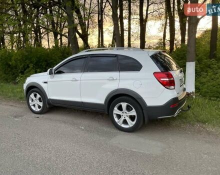 Белый Шевроле Каптива, объемом двигателя 2.23 л и пробегом 215 тыс. км за 13000 $, фото 4 на Automoto.ua