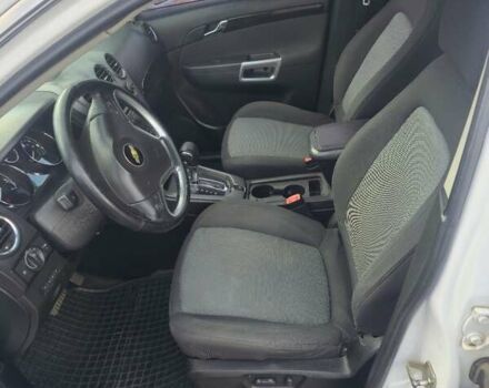 Шевроле Каптива 2013 в Ровно на Automoto.ua Белый Шевроле Каптива, объемом двигателя 2.38 л и пробегом 124 тыс. км за 8800 $, фото 15 на Automoto.ua