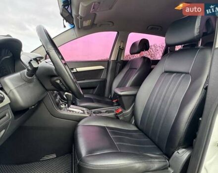 Белый Шевроле Каптива, объемом двигателя 2 л и пробегом 181 тыс. км за 10600 $, фото 14 на Automoto.ua