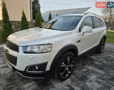 Белый Шевроле Каптива, объемом двигателя 2.2 л и пробегом 205 тыс. км за 11900 $, фото 4 на Automoto.ua