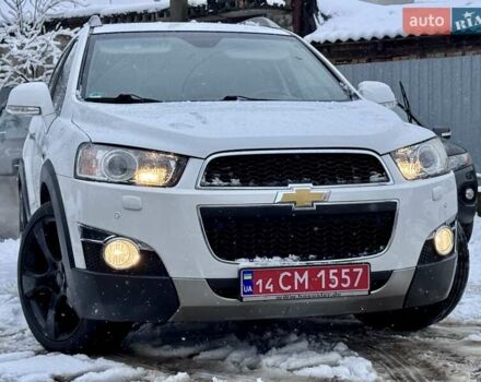 Белый Шевроле Каптива, объемом двигателя 2.2 л и пробегом 87 тыс. км за 12800 $, фото 4 на Automoto.ua