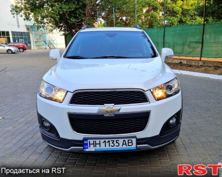Белый Шевроле Каптива, объемом двигателя 2.2 л и пробегом 115 тыс. км за 13000 $, фото 2 на Automoto.ua