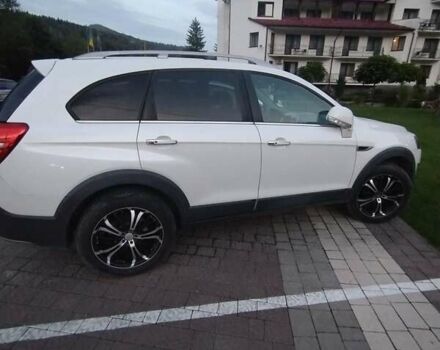 Белый Шевроле Каптива, объемом двигателя 2.23 л и пробегом 204 тыс. км за 13000 $, фото 1 на Automoto.ua