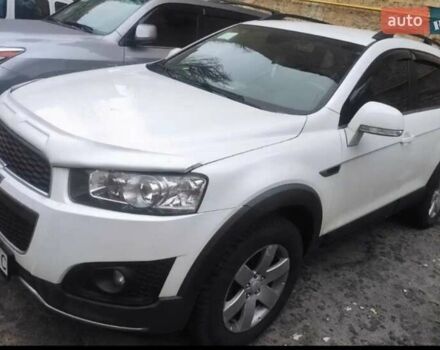 Белый Шевроле Каптива, объемом двигателя 2.4 л и пробегом 260 тыс. км за 9900 $, фото 1 на Automoto.ua