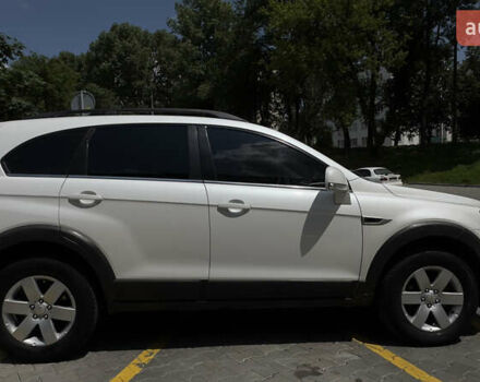 Белый Шевроле Каптива, объемом двигателя 2.23 л и пробегом 198 тыс. км за 11699 $, фото 5 на Automoto.ua