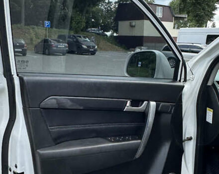 Белый Шевроле Каптива, объемом двигателя 2.23 л и пробегом 198 тыс. км за 11699 $, фото 20 на Automoto.ua