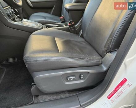 Белый Шевроле Каптива, объемом двигателя 2.2 л и пробегом 205 тыс. км за 11900 $, фото 16 на Automoto.ua