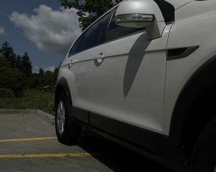 Белый Шевроле Каптива, объемом двигателя 2.23 л и пробегом 198 тыс. км за 11699 $, фото 3 на Automoto.ua