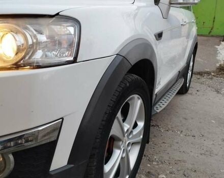 Белый Шевроле Каптива, объемом двигателя 2.23 л и пробегом 244 тыс. км за 13200 $, фото 10 на Automoto.ua