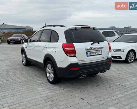 Белый Шевроле Каптива, объемом двигателя 2 л и пробегом 181 тыс. км за 10600 $, фото 5 на Automoto.ua
