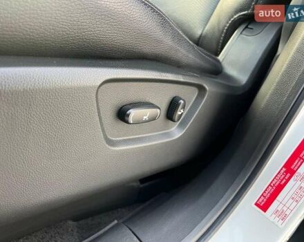 Белый Шевроле Каптива, объемом двигателя 2.2 л и пробегом 187 тыс. км за 12900 $, фото 29 на Automoto.ua