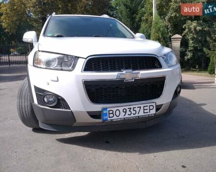 Белый Шевроле Каптива, объемом двигателя 2.2 л и пробегом 225 тыс. км за 10500 $, фото 3 на Automoto.ua