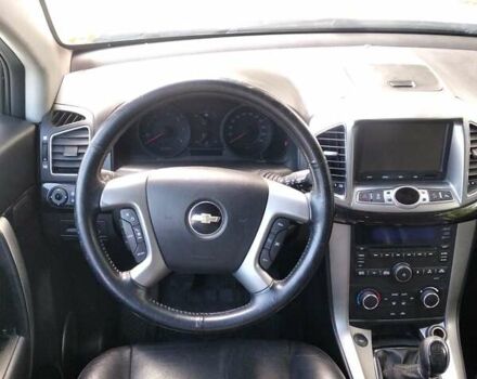 Белый Шевроле Каптива, объемом двигателя 2.2 л и пробегом 225 тыс. км за 10500 $, фото 14 на Automoto.ua