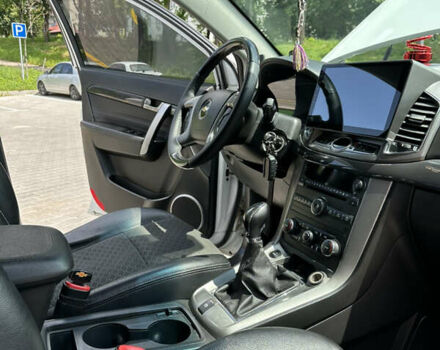 Белый Шевроле Каптива, объемом двигателя 2.23 л и пробегом 198 тыс. км за 11699 $, фото 26 на Automoto.ua