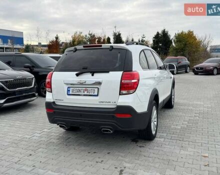 Белый Шевроле Каптива, объемом двигателя 2 л и пробегом 181 тыс. км за 10600 $, фото 3 на Automoto.ua