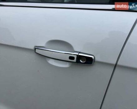 Белый Шевроле Каптива, объемом двигателя 2.2 л и пробегом 167 тыс. км за 12600 $, фото 10 на Automoto.ua