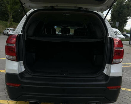 Белый Шевроле Каптива, объемом двигателя 2.23 л и пробегом 198 тыс. км за 11699 $, фото 11 на Automoto.ua