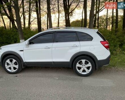 Белый Шевроле Каптива, объемом двигателя 2.23 л и пробегом 215 тыс. км за 13000 $, фото 3 на Automoto.ua