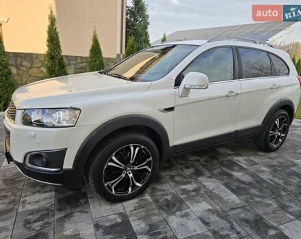 Белый Шевроле Каптива, объемом двигателя 2.2 л и пробегом 205 тыс. км за 11900 $, фото 1 на Automoto.ua