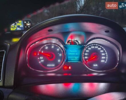 Белый Шевроле Каптива, объемом двигателя 2.23 л и пробегом 180 тыс. км за 14200 $, фото 3 на Automoto.ua