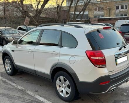 Белый Шевроле Каптива, объемом двигателя 2.4 л и пробегом 172 тыс. км за 11500 $, фото 3 на Automoto.ua